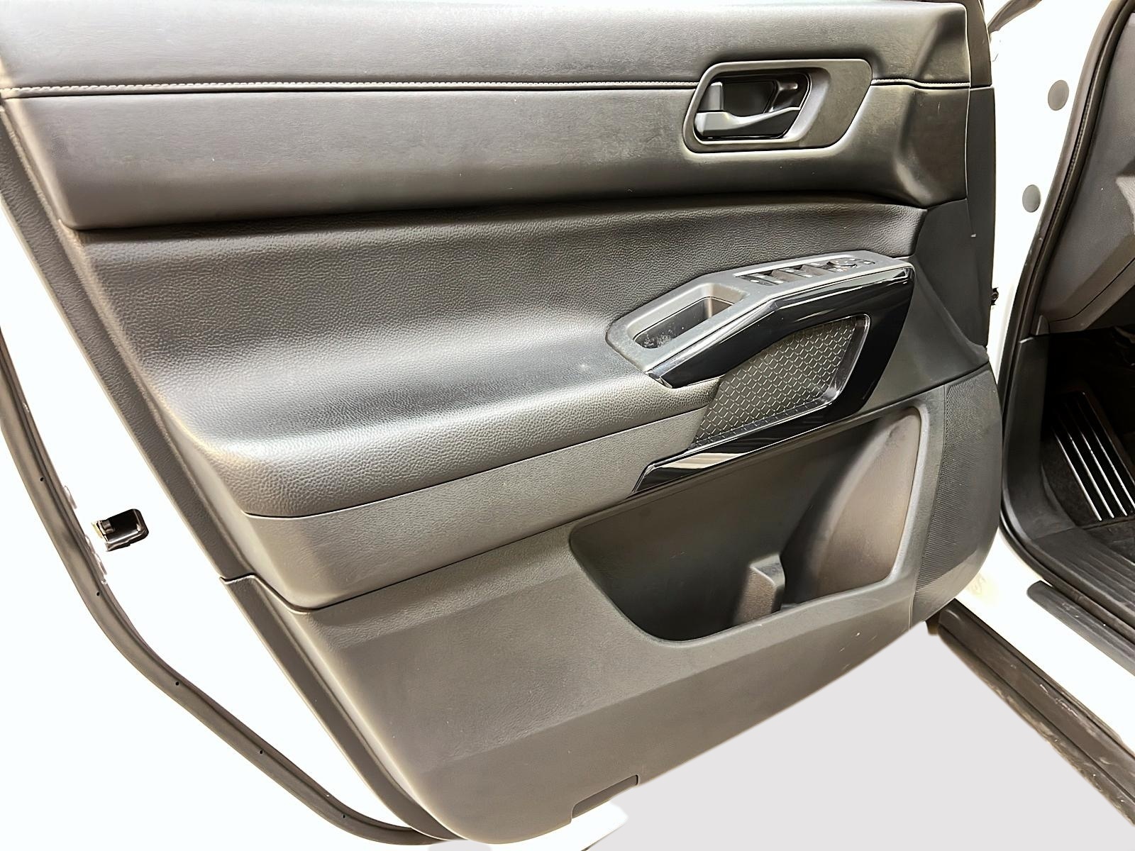 Nissan Pathfinder S 4RM 2024 - image #23