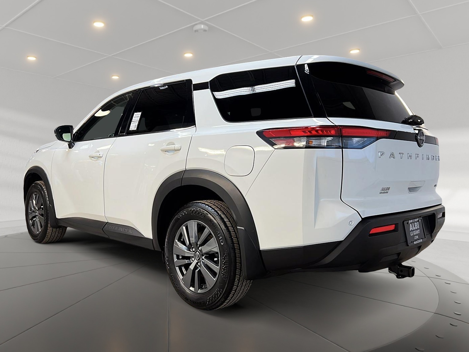 Nissan Pathfinder S 4RM 2024 - image #6