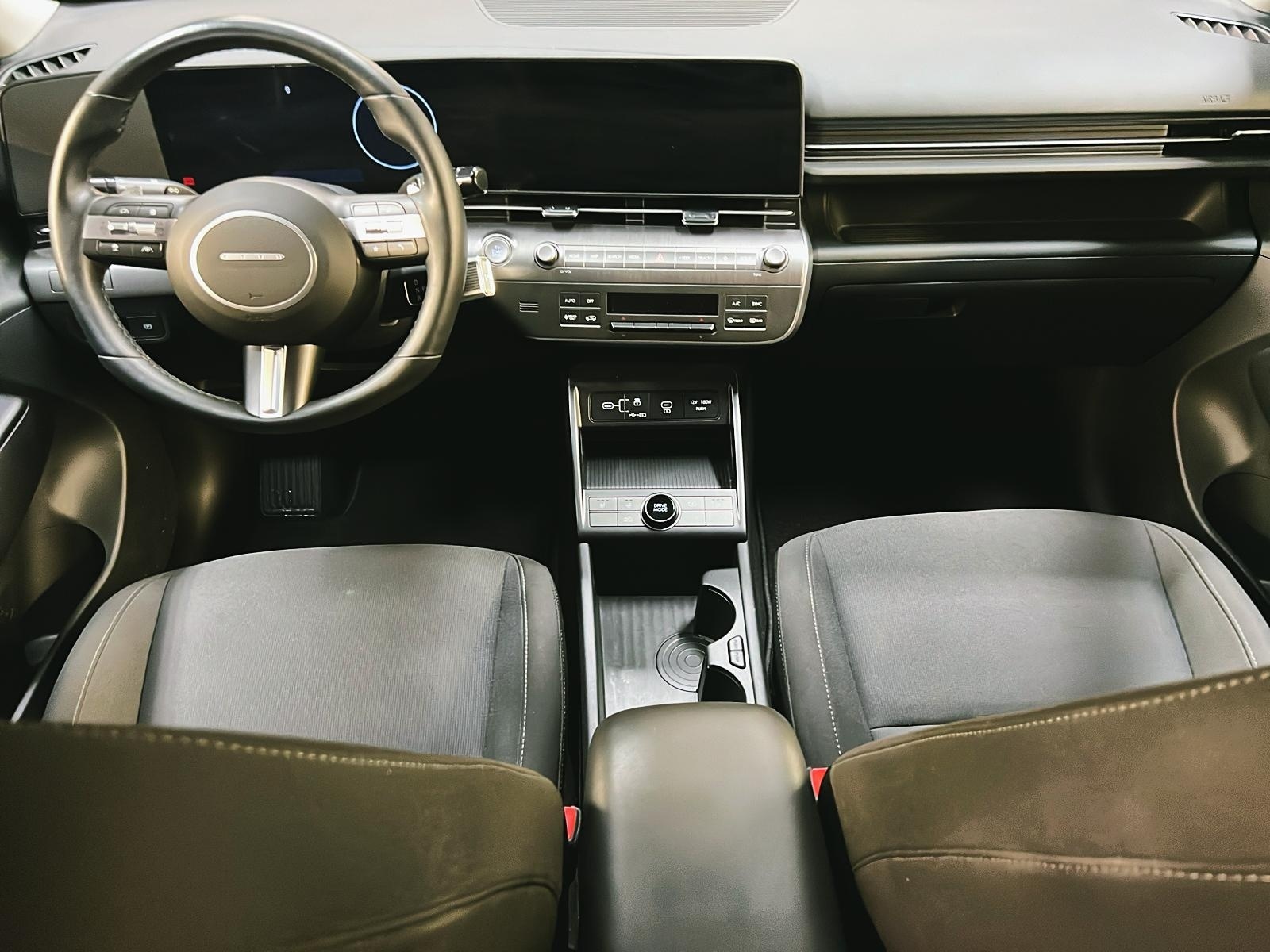 Hyundai Kona EV PREFERRED NAV 2024 - image #10