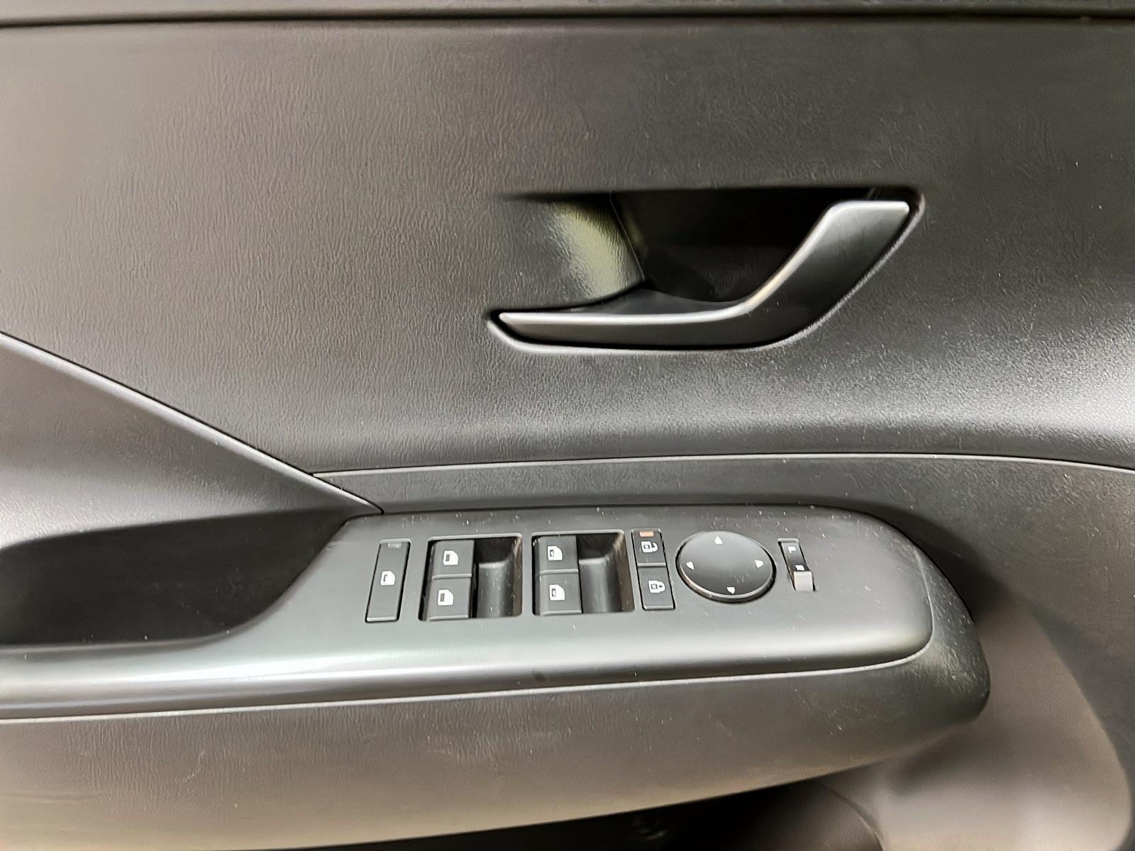 Hyundai Kona EV 2024 - Image #22