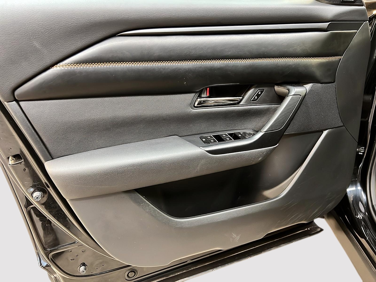 Mazda CX-50 2023 - Image #27