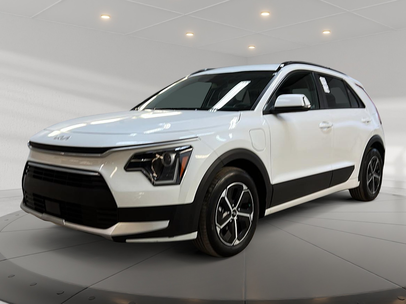 Kia Niro 2024 - Image #1