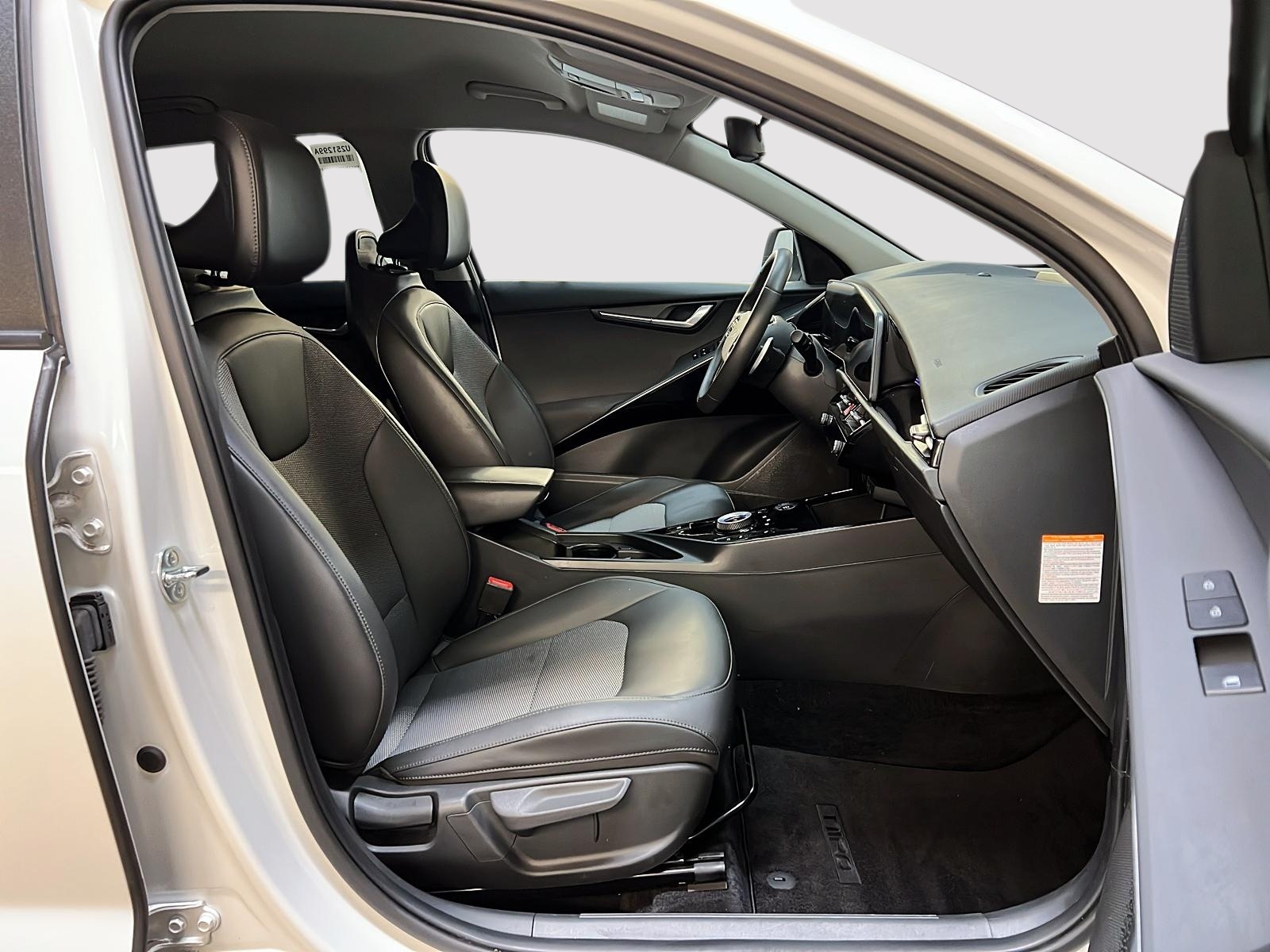 Kia Niro EX PHEV NAV 2024 - image #8