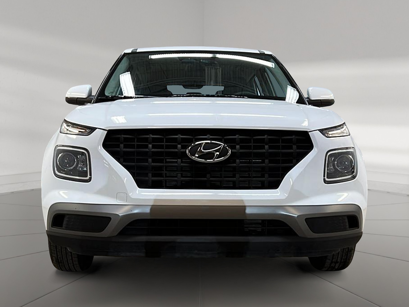 Hyundai Venue ESSENTIEL 2023 - image #2