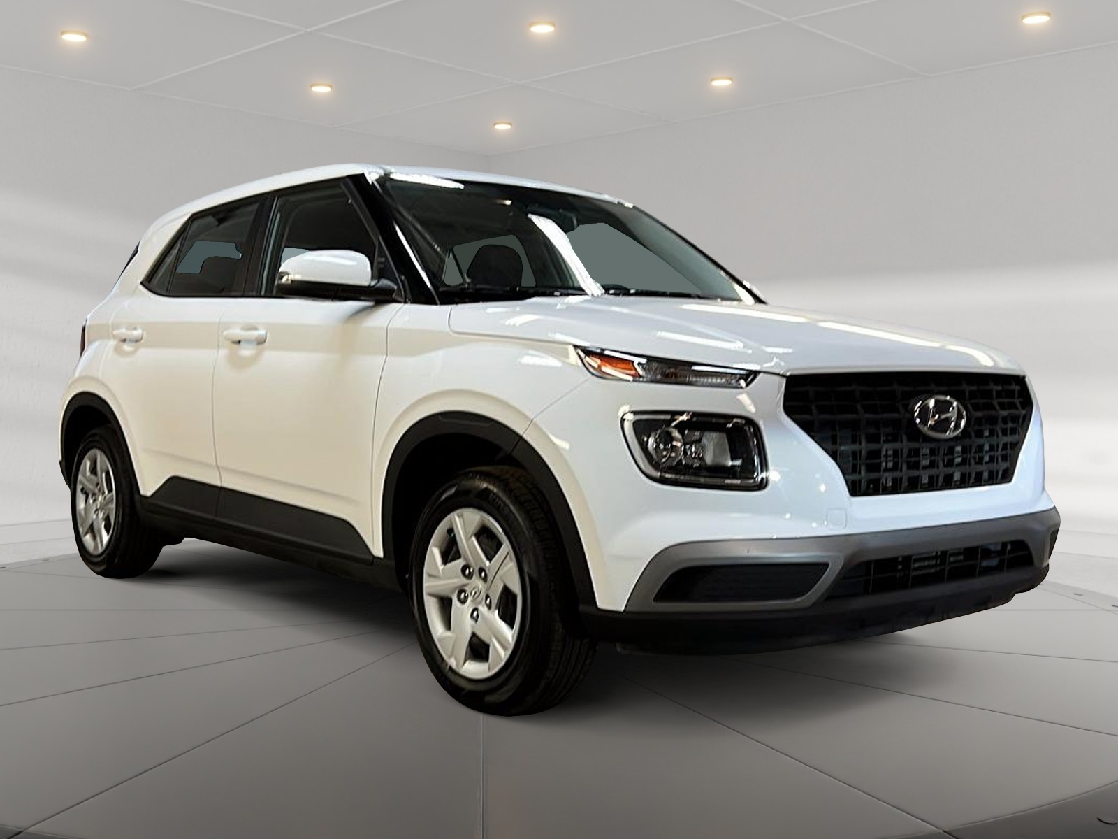 Hyundai Venue ESSENTIEL 2023 - image #3