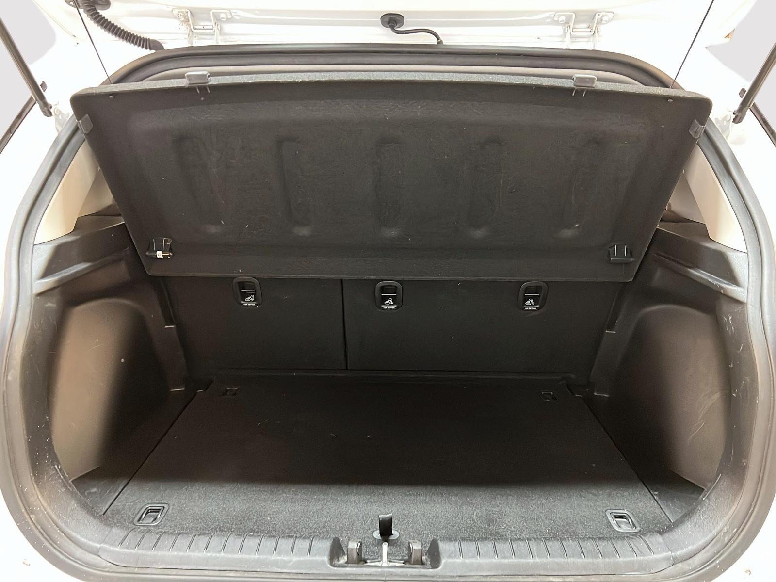 Hyundai Venue ESSENTIEL 2023 - image #12