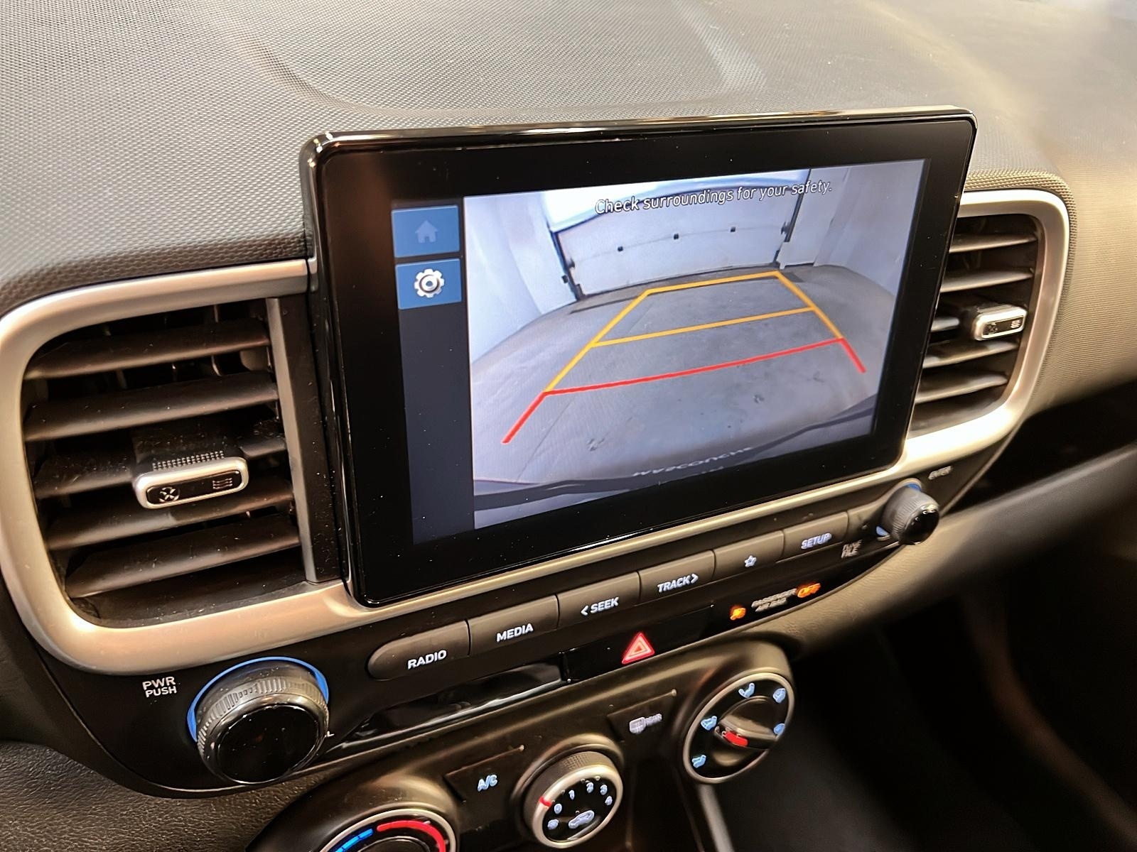 Hyundai Venue 2023 - Image #16