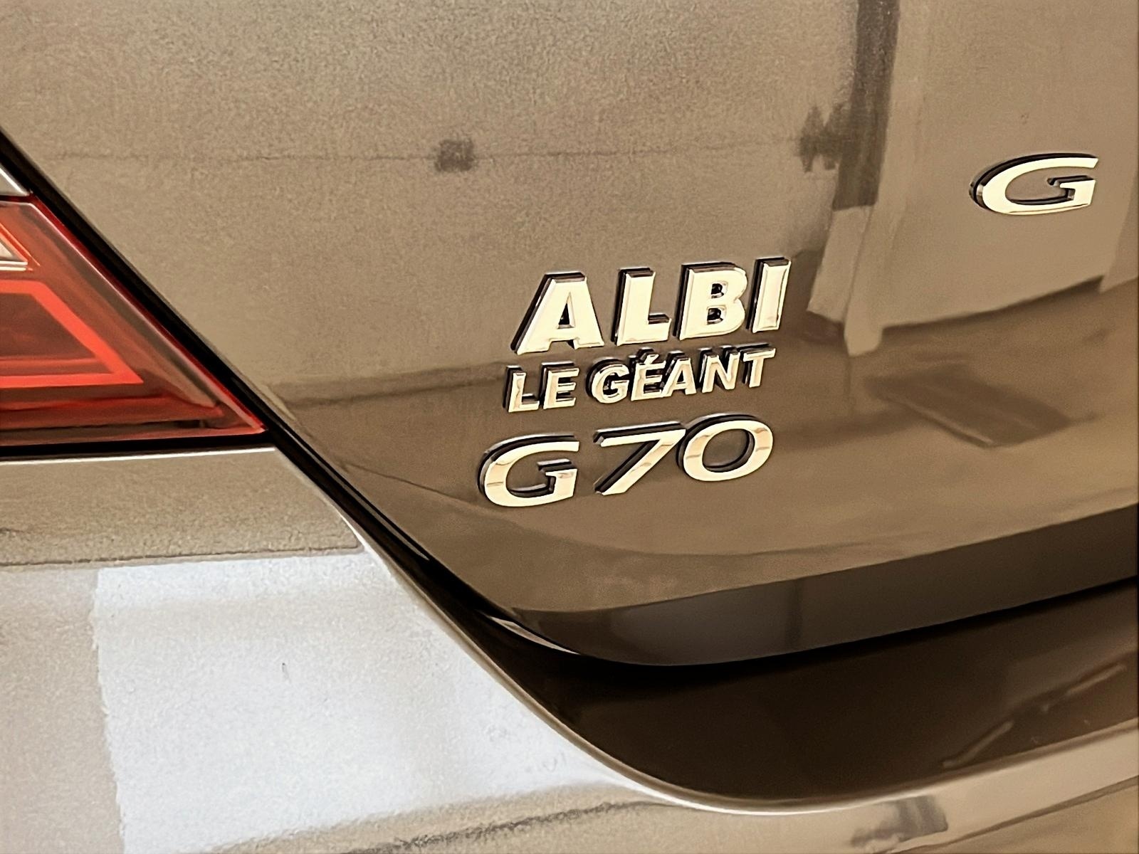 Genesis G70 SPORT 3.3T CUIR TOIT NAV 4RM 2023 - image #28