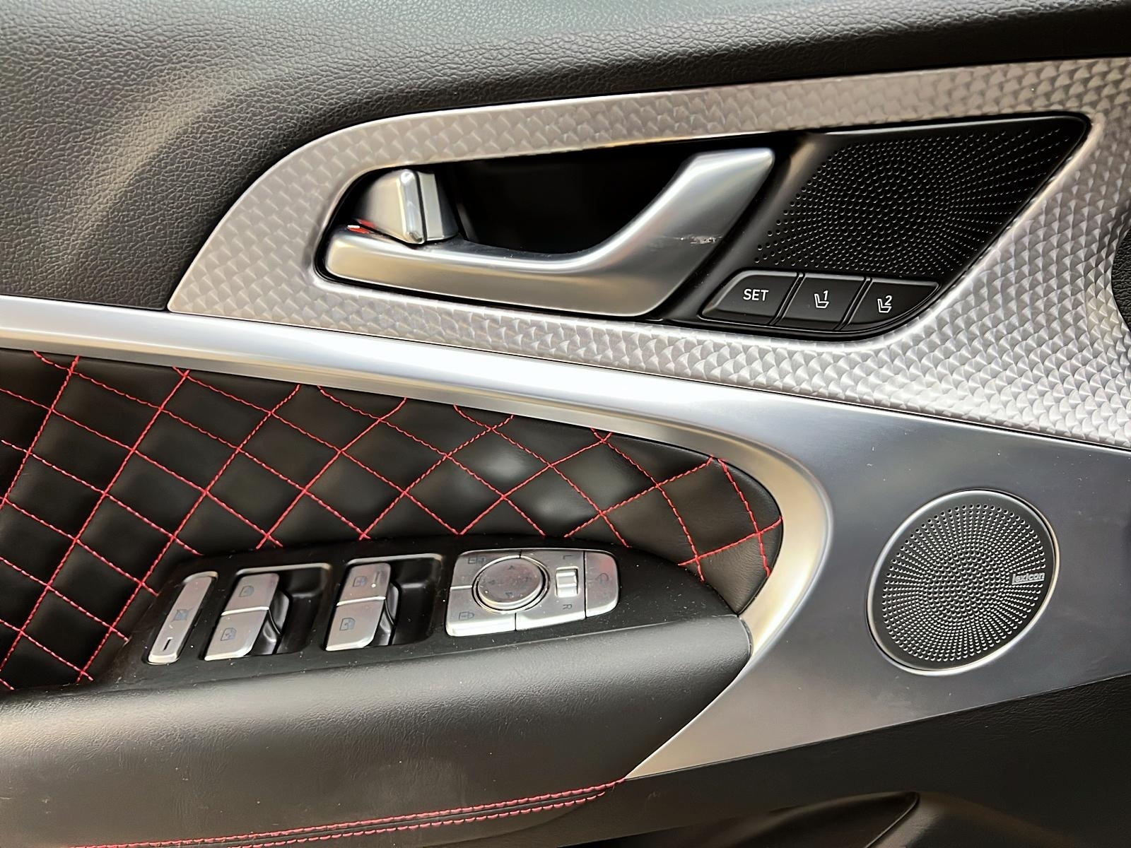 Genesis G70 SPORT 3.3T CUIR TOIT NAV 4RM 2023 - image #24