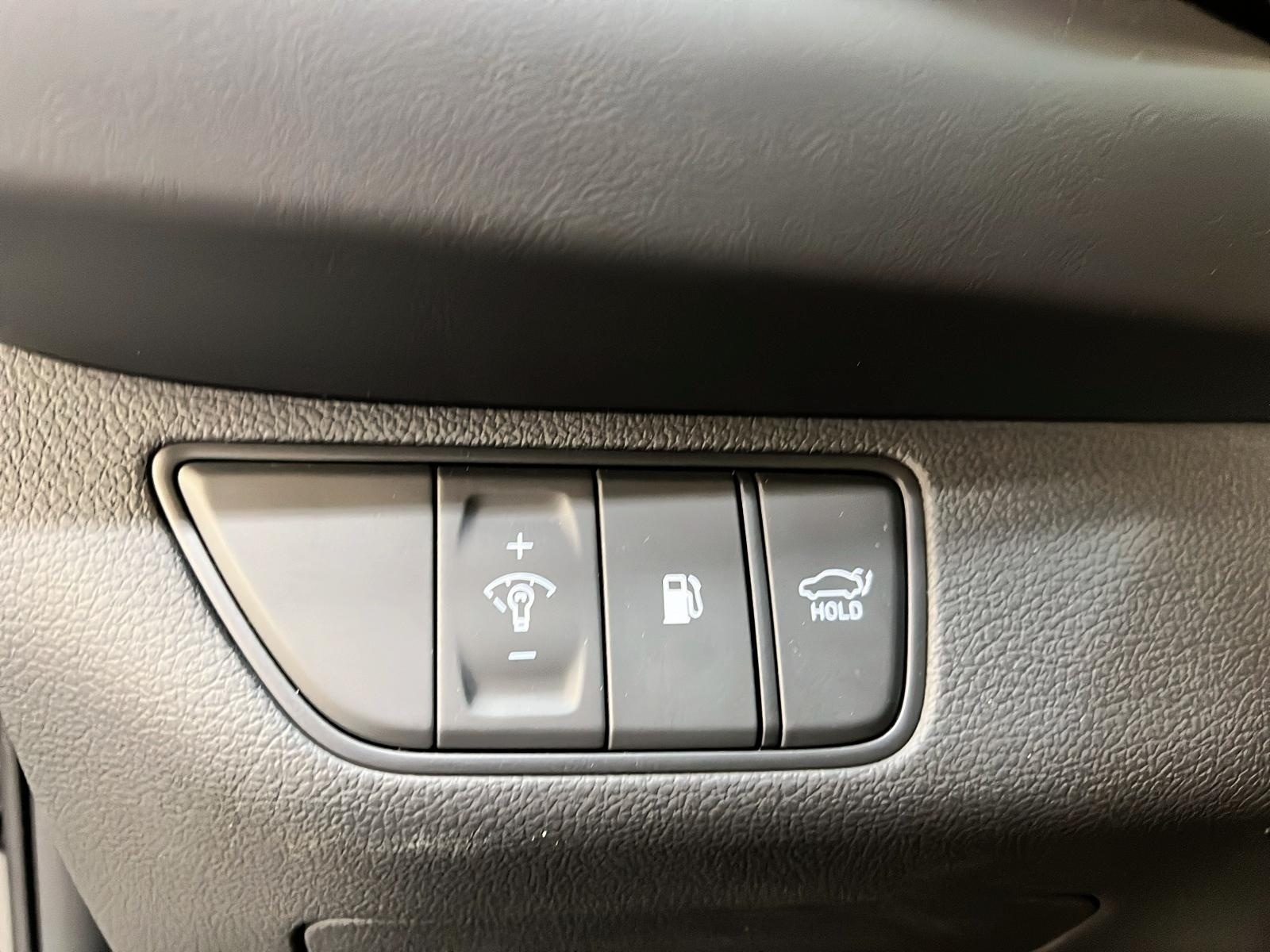 Genesis G70 SPORT 3.3T CUIR TOIT NAV 4RM 2023 - image #23