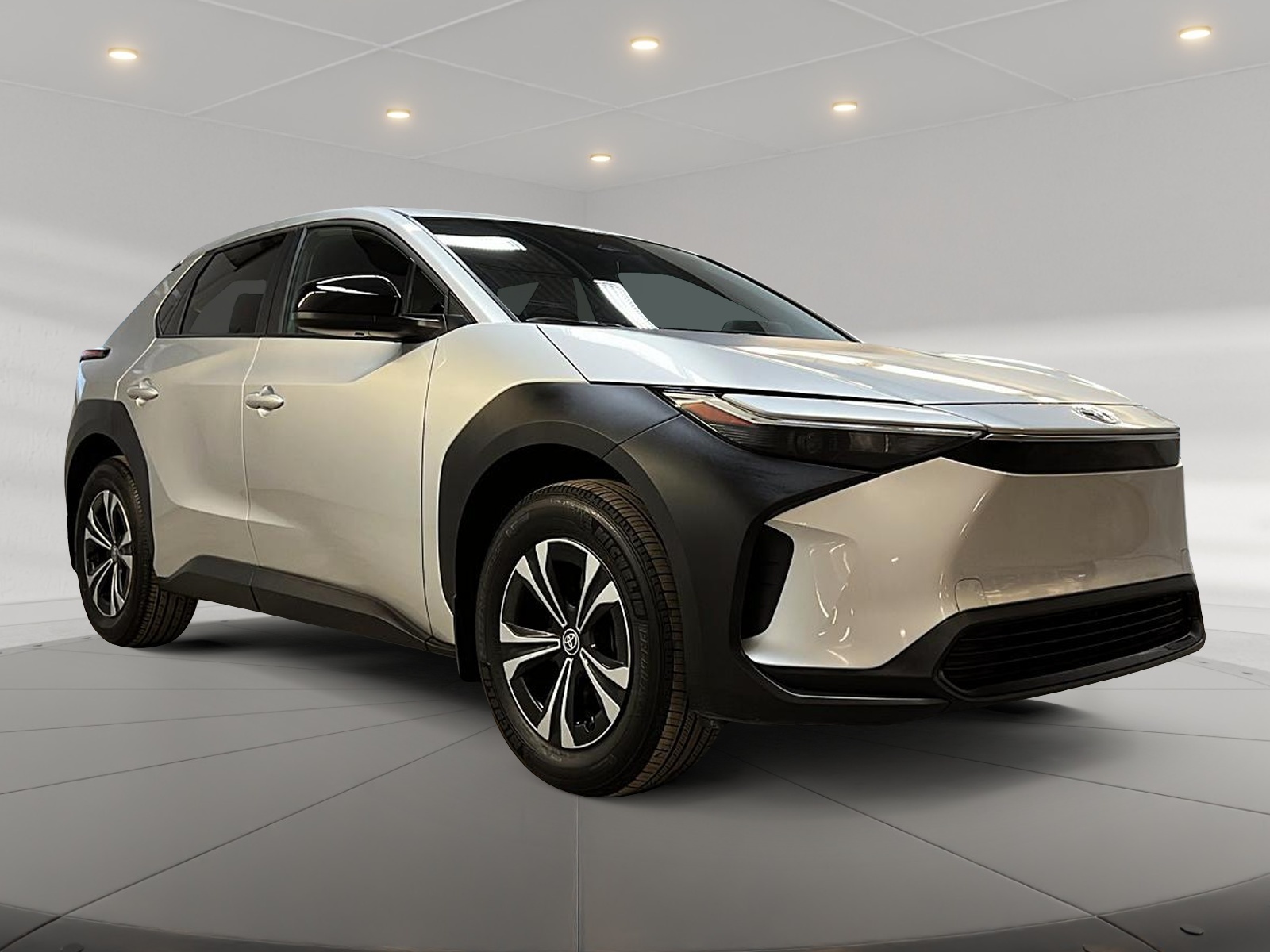 Toyota bZ4X LE 2024 - image #3