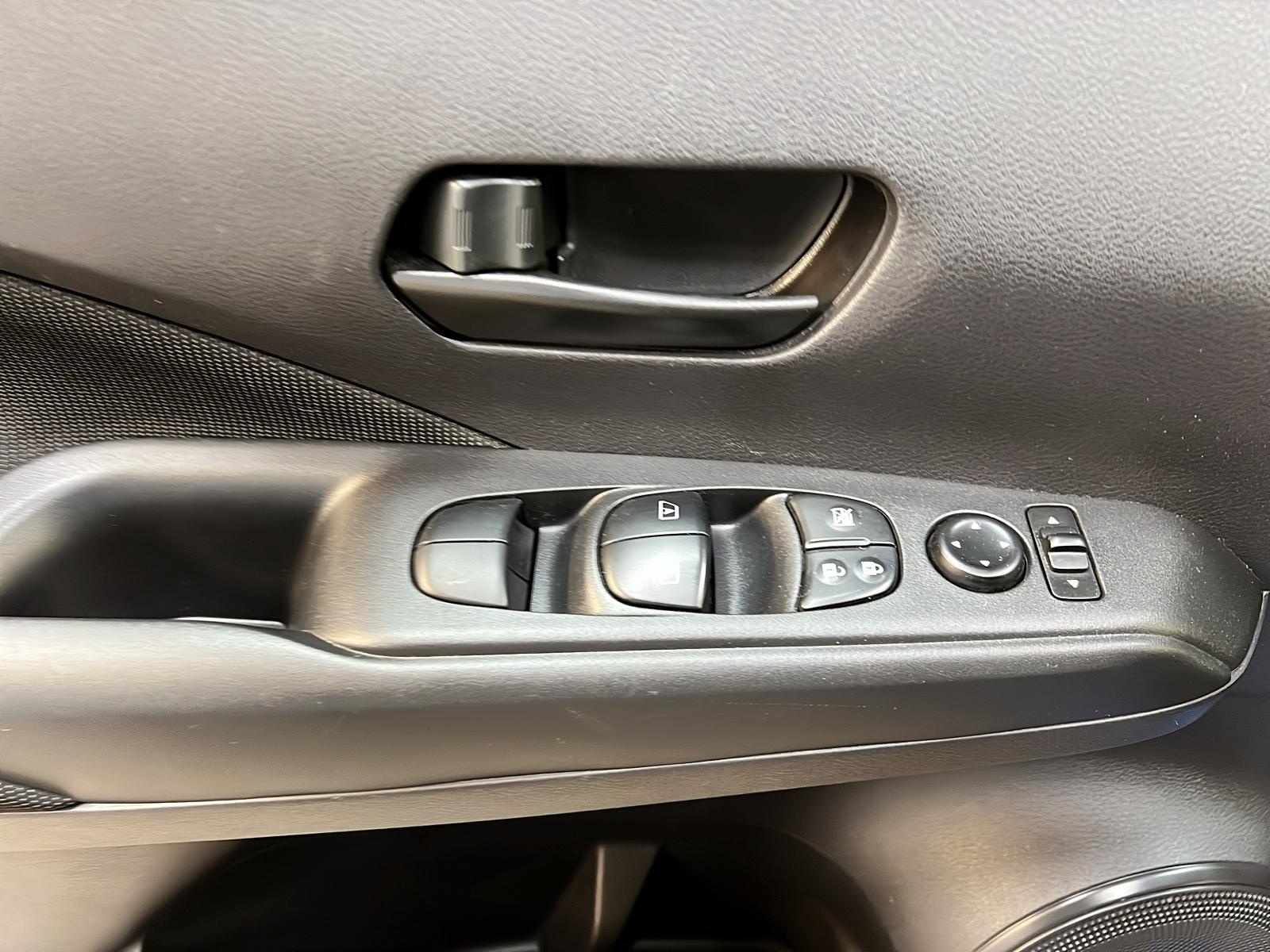 Nissan Kicks S 2024 - image #21