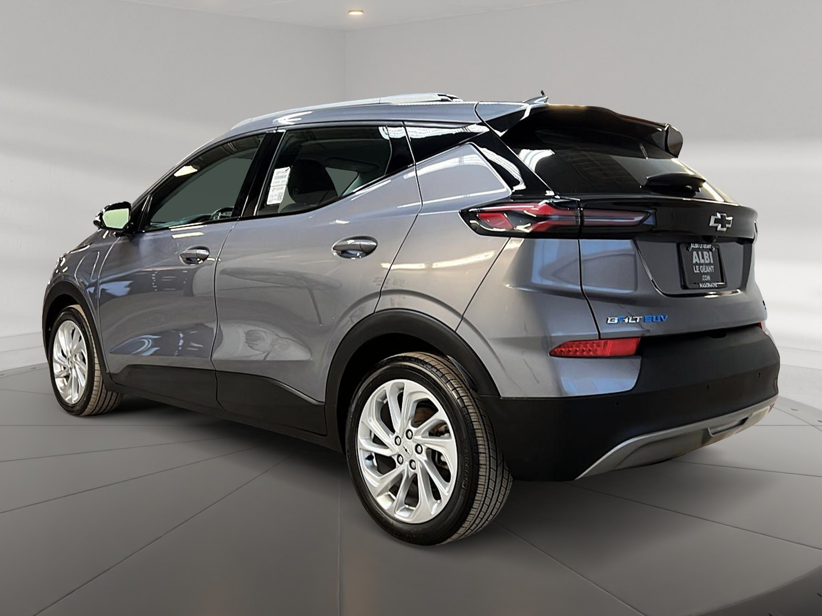 Chevrolet Bolt EUV 2023 - Image #6