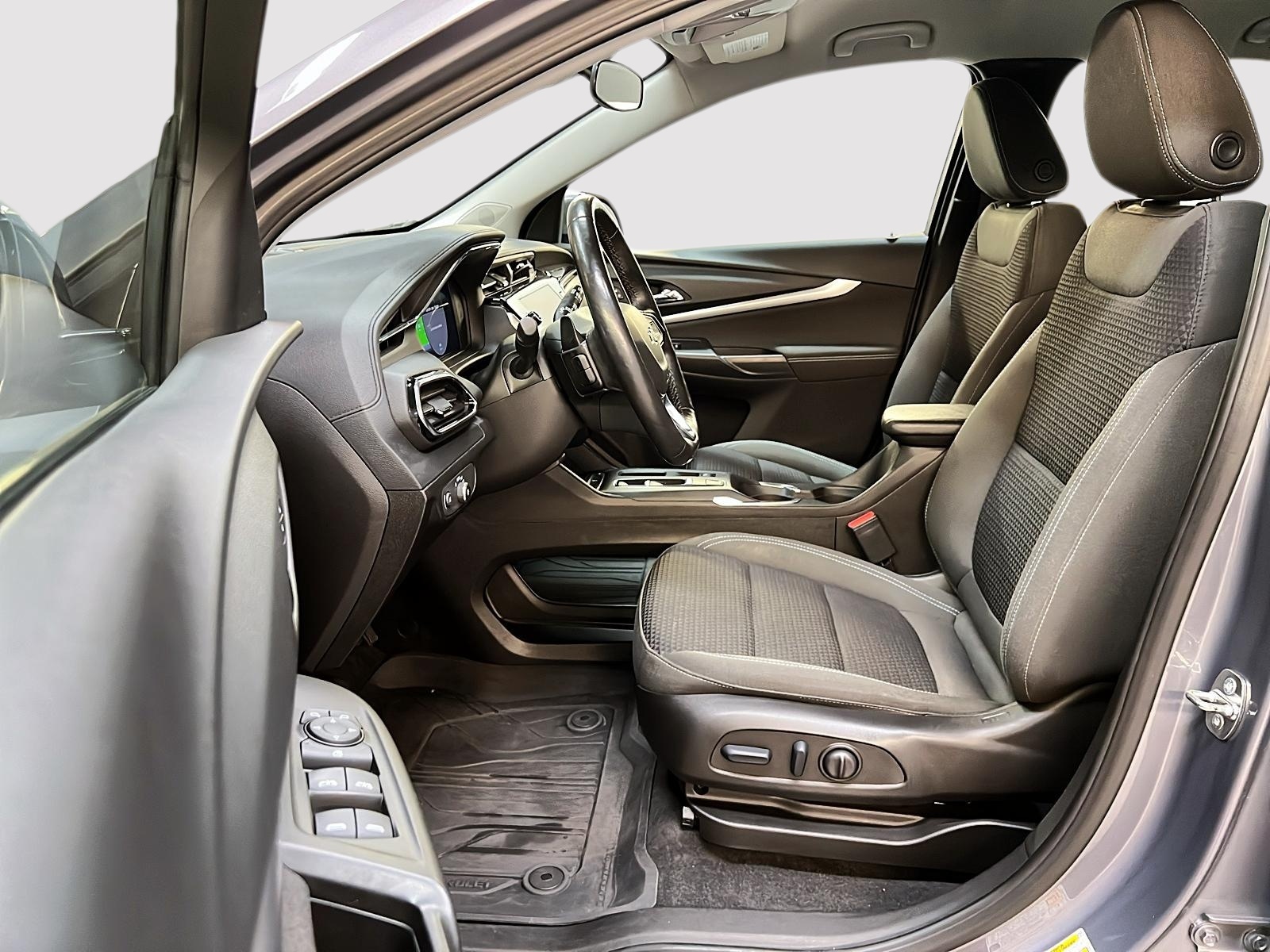 Chevrolet Bolt EUV 2023 - Image #7