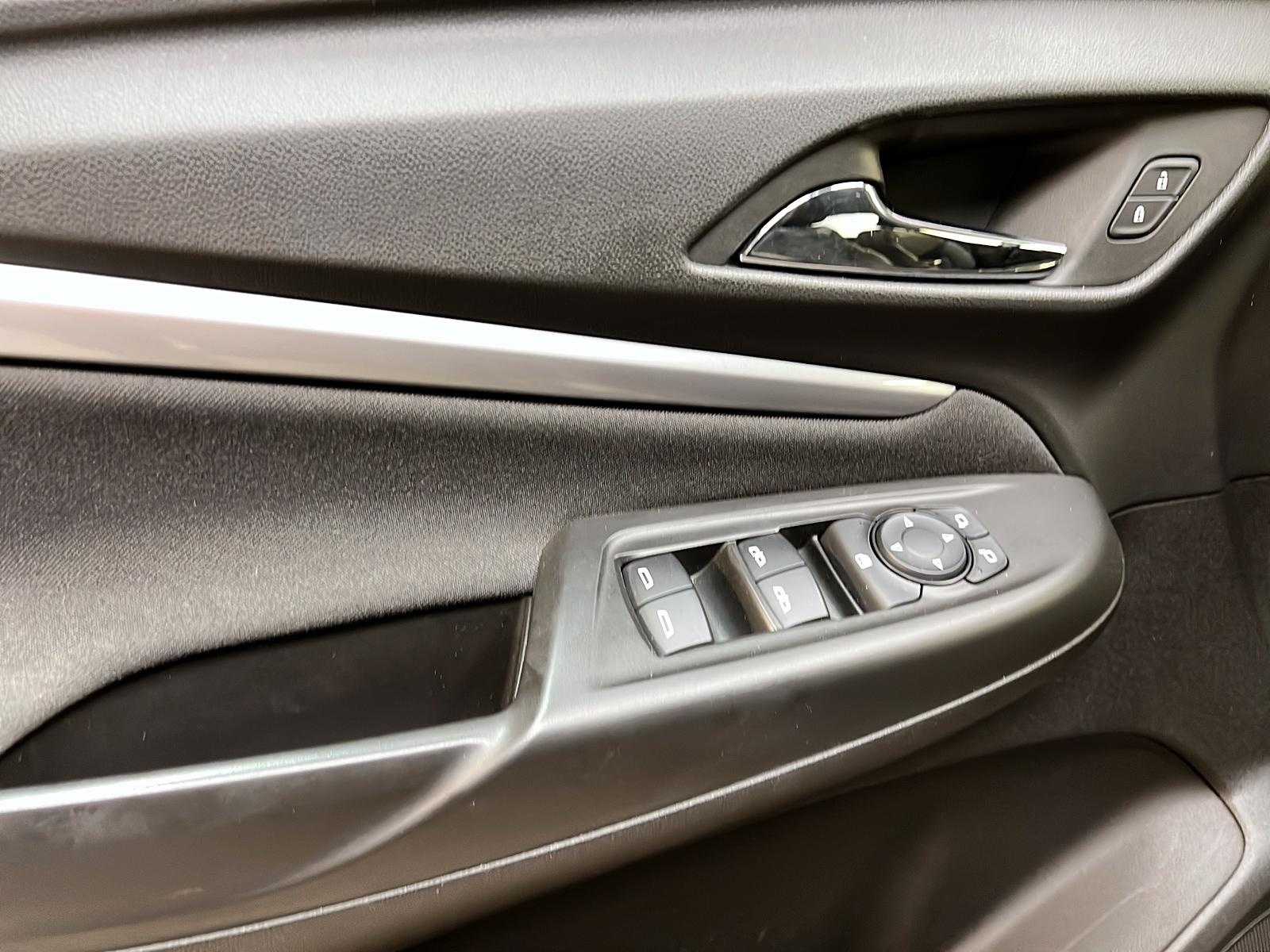 Chevrolet Bolt EUV 2023 - Image #21