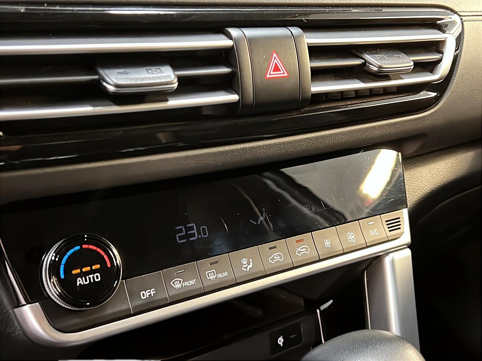 Kia SELTOS EX PREMIUM CUIR TOIT NAV 4RM 2023 - image #15