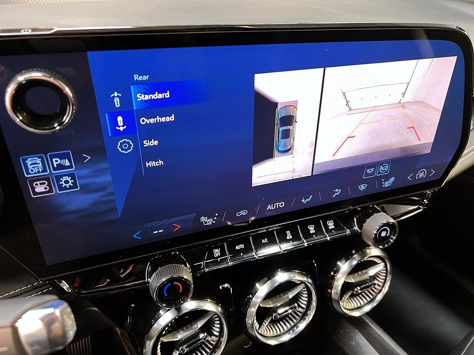 Chevrolet Blazer EV 2LT CUIR NAV 4RM 2025 - image #16