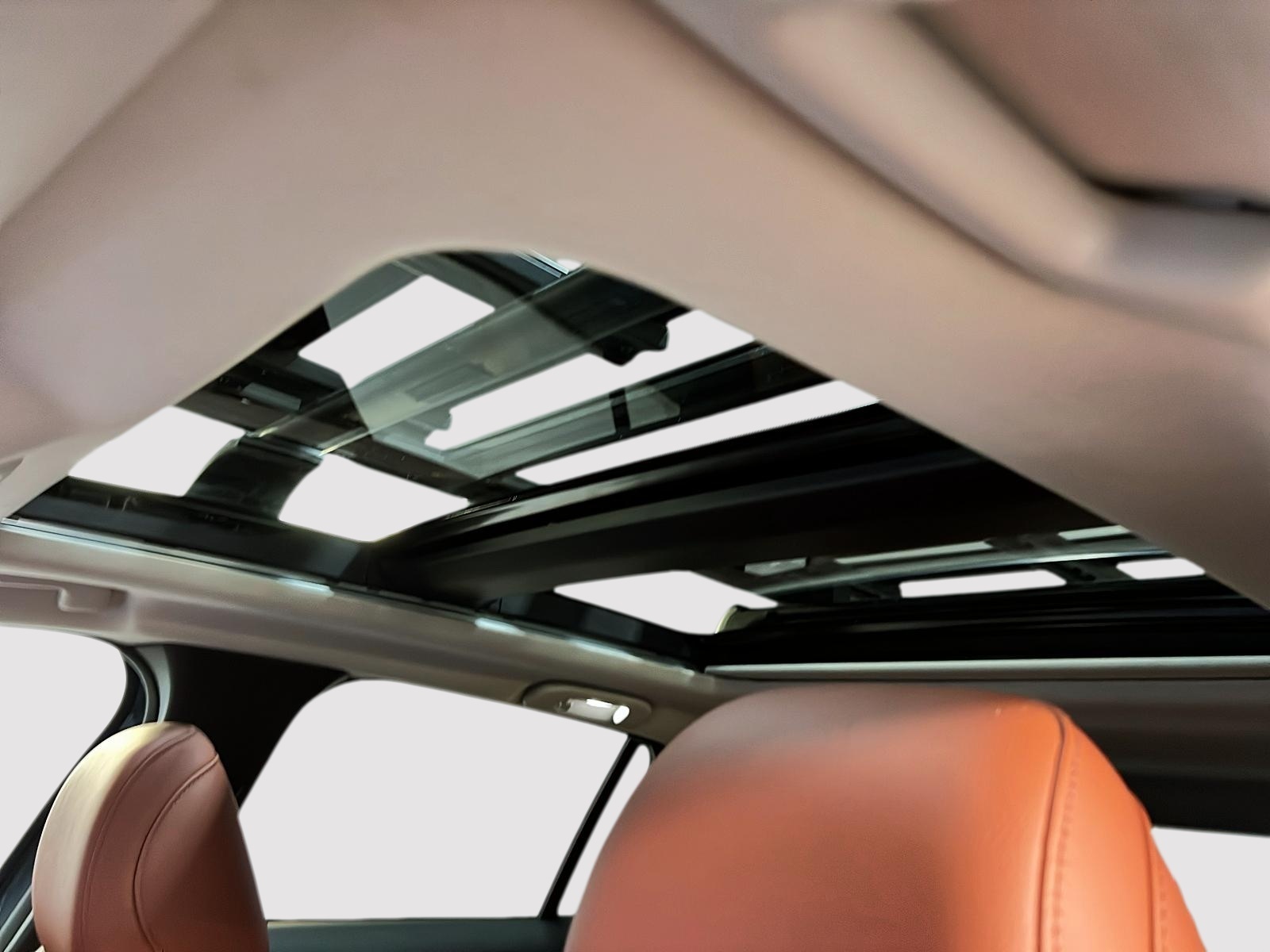 Mazda CX-50 MERIDIAN APEX 2.5T CUIR TOIT PANO NAV 4RM 2024 - image #10