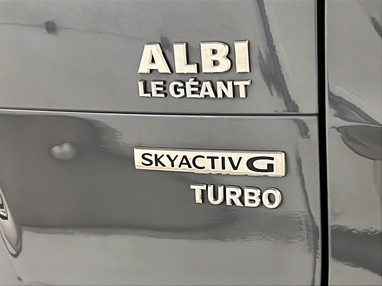 Mazda CX-50 MERIDIAN APEX 2.5T CUIR TOIT PANO NAV 4RM 2024 - image #30