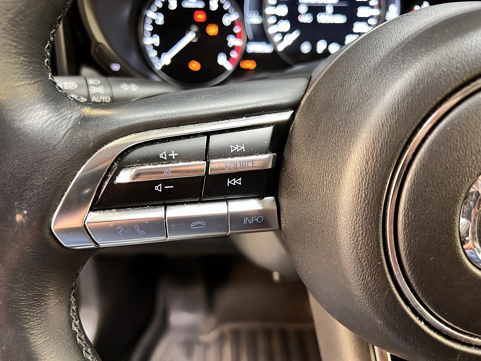 Mazda CX-50 MERIDIAN APEX 2.5T CUIR TOIT PANO NAV 4RM 2024 - image #23