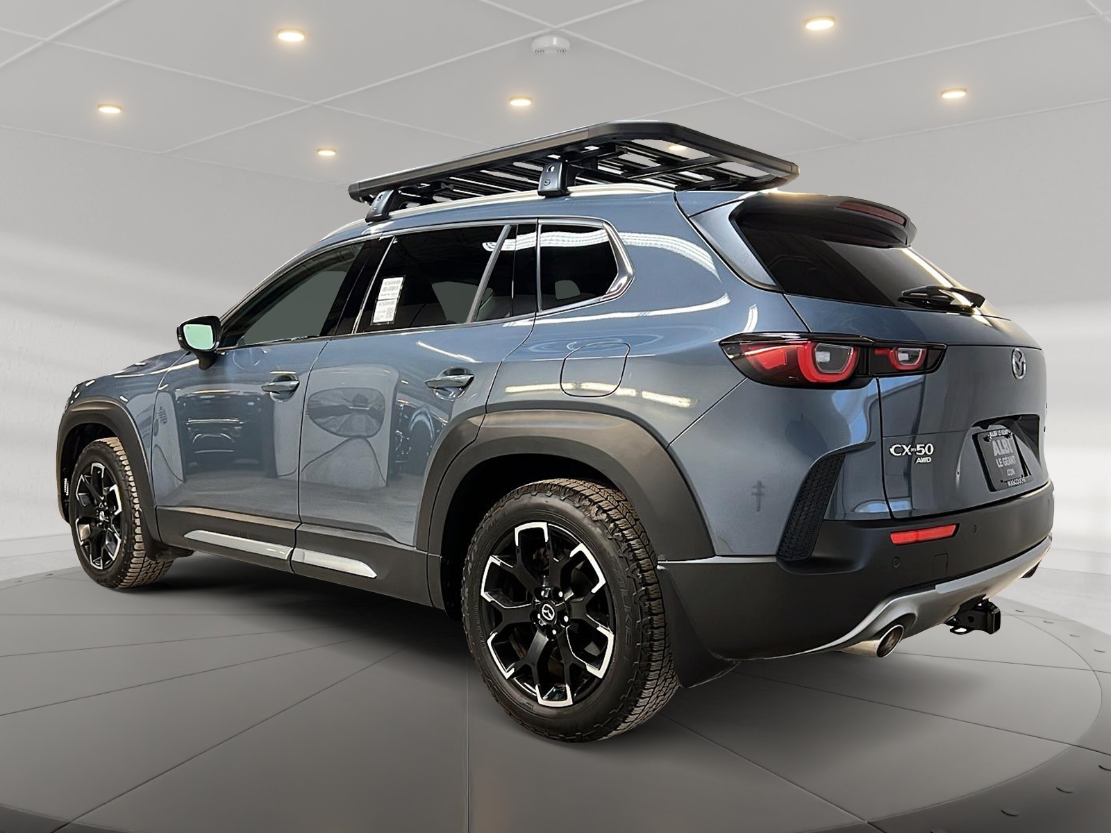 Mazda CX-50 MERIDIAN APEX 2.5T CUIR TOIT PANO NAV 4RM 2024 - image #6