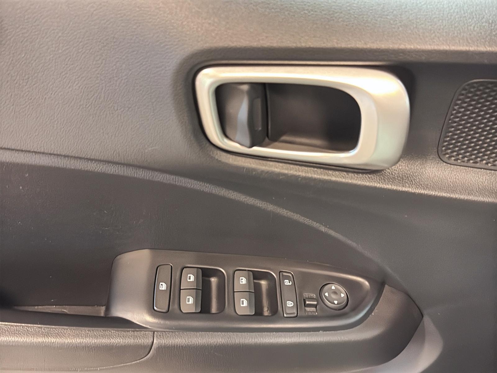 Hyundai Venue ESSENTIAL 2023 - image #20