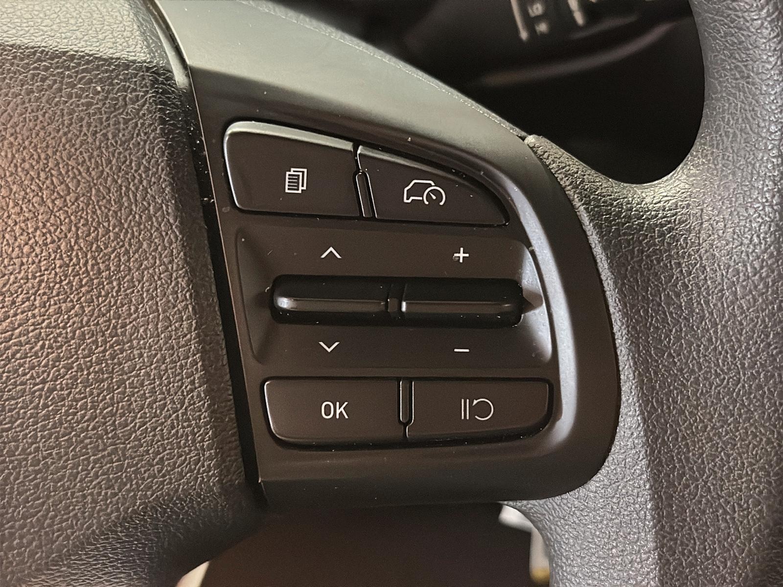 Hyundai Venue ESSENTIAL 2023 - image #18