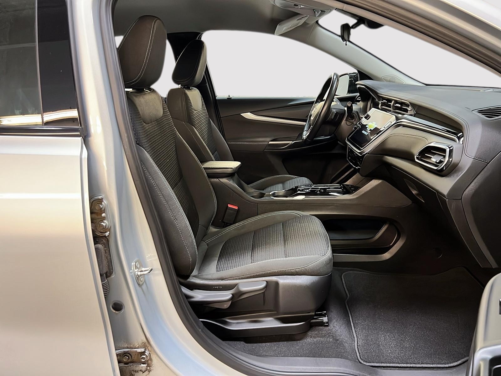 Chevrolet Bolt EUV 2023 - Image #8