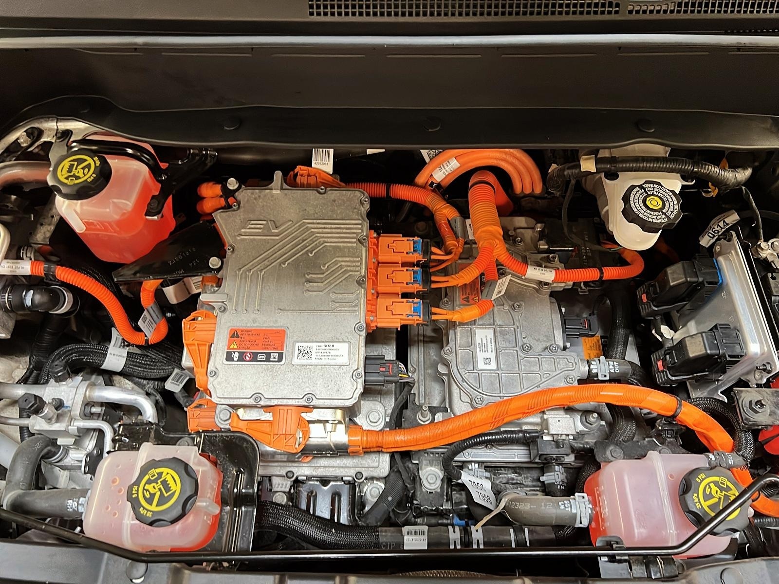 Chevrolet Bolt EUV LT 2023 - image #11
