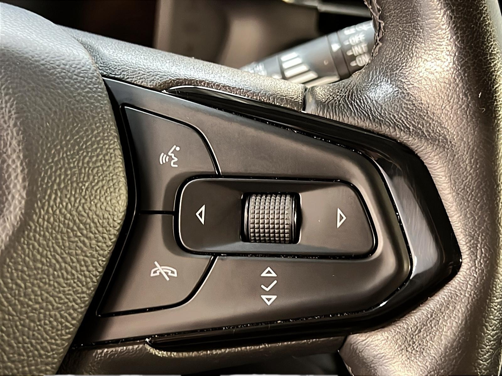 Chevrolet Bolt EUV LT 2023 - image #19