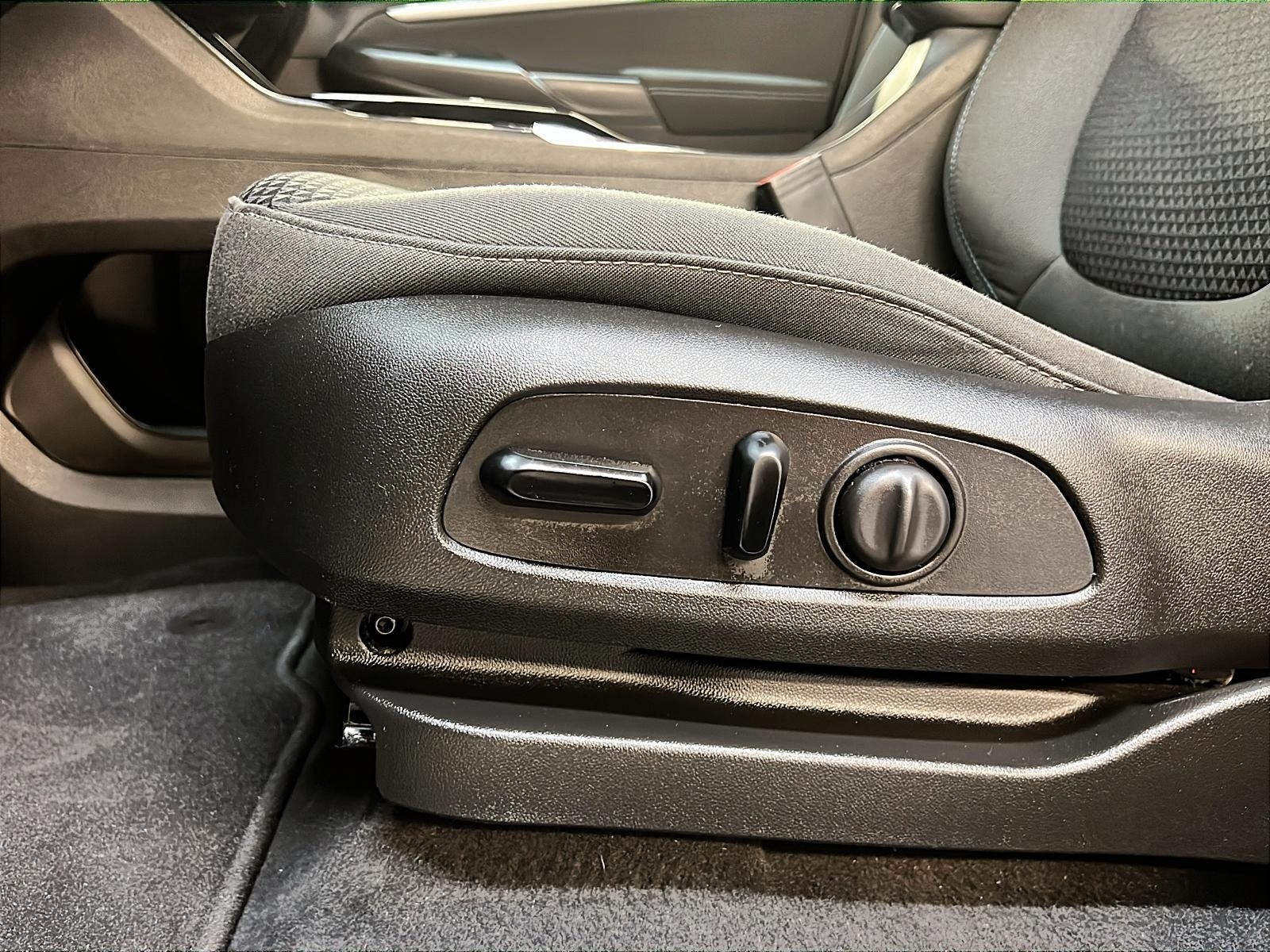 Chevrolet Bolt EUV 2023 - Image #24