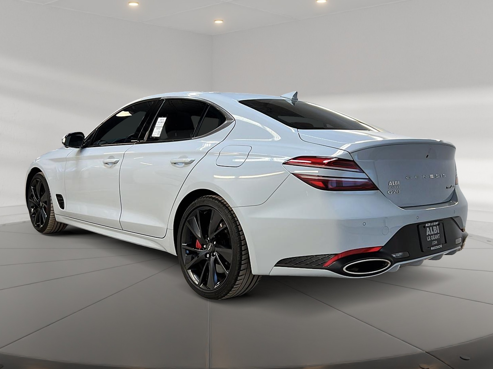 Genesis G70 SPORT 3.3T CUIR TOIT NAV 4RM 2023 - image #6