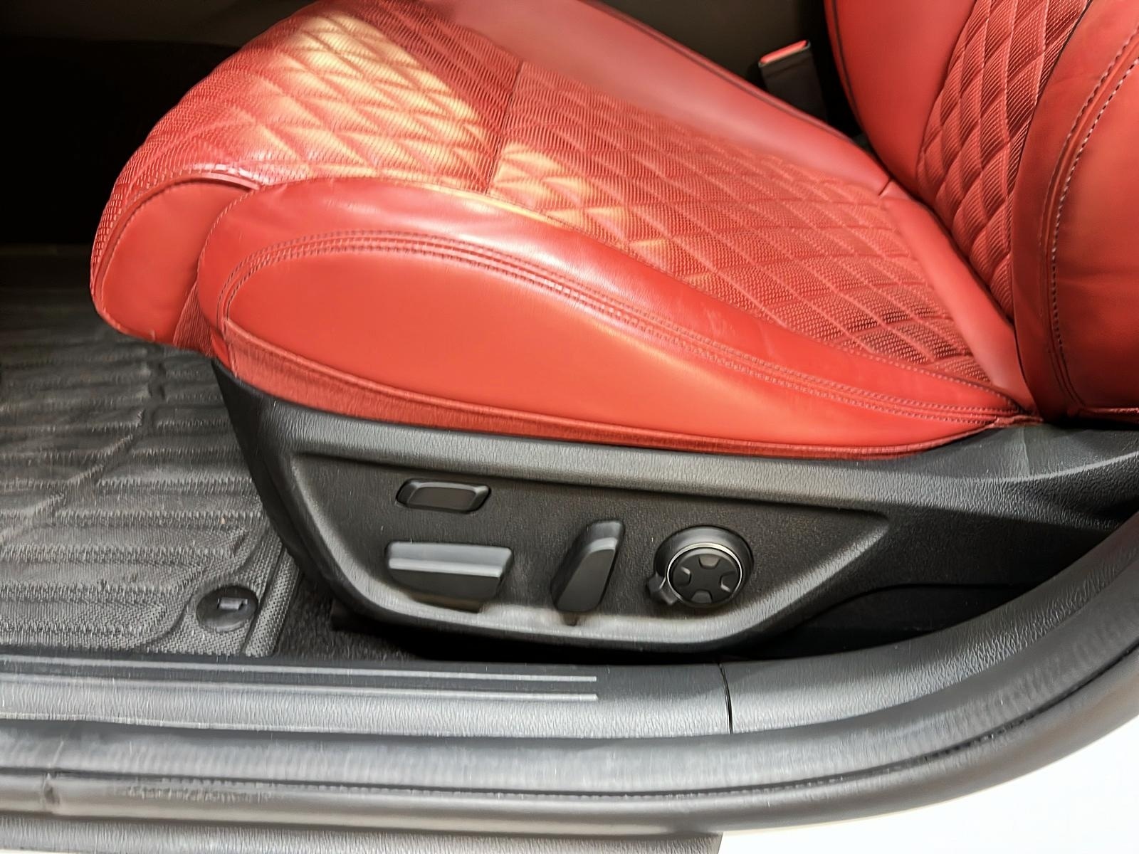 Genesis G70 SPORT 3.3T CUIR TOIT NAV 4RM 2023 - image #26