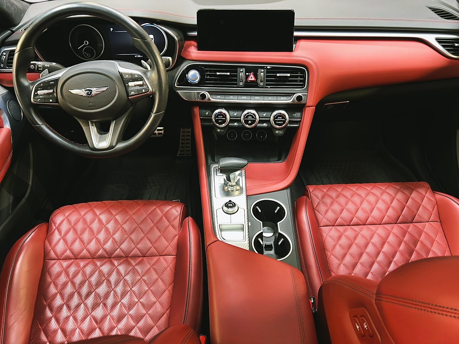 Genesis G70 SPORT 3.3T CUIR TOIT NAV 4RM 2023 - image #11