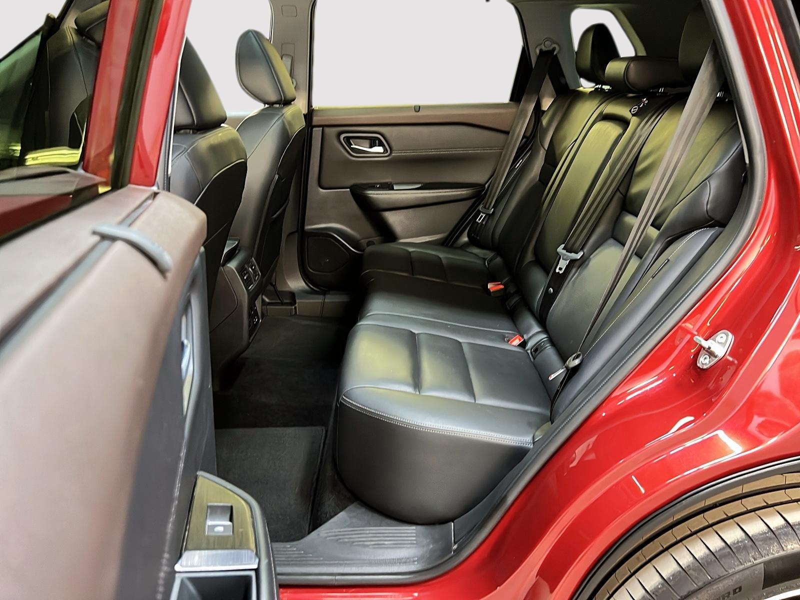 Nissan Rogue SL CUIR TOIT NAV 4RM 2023 - image #9