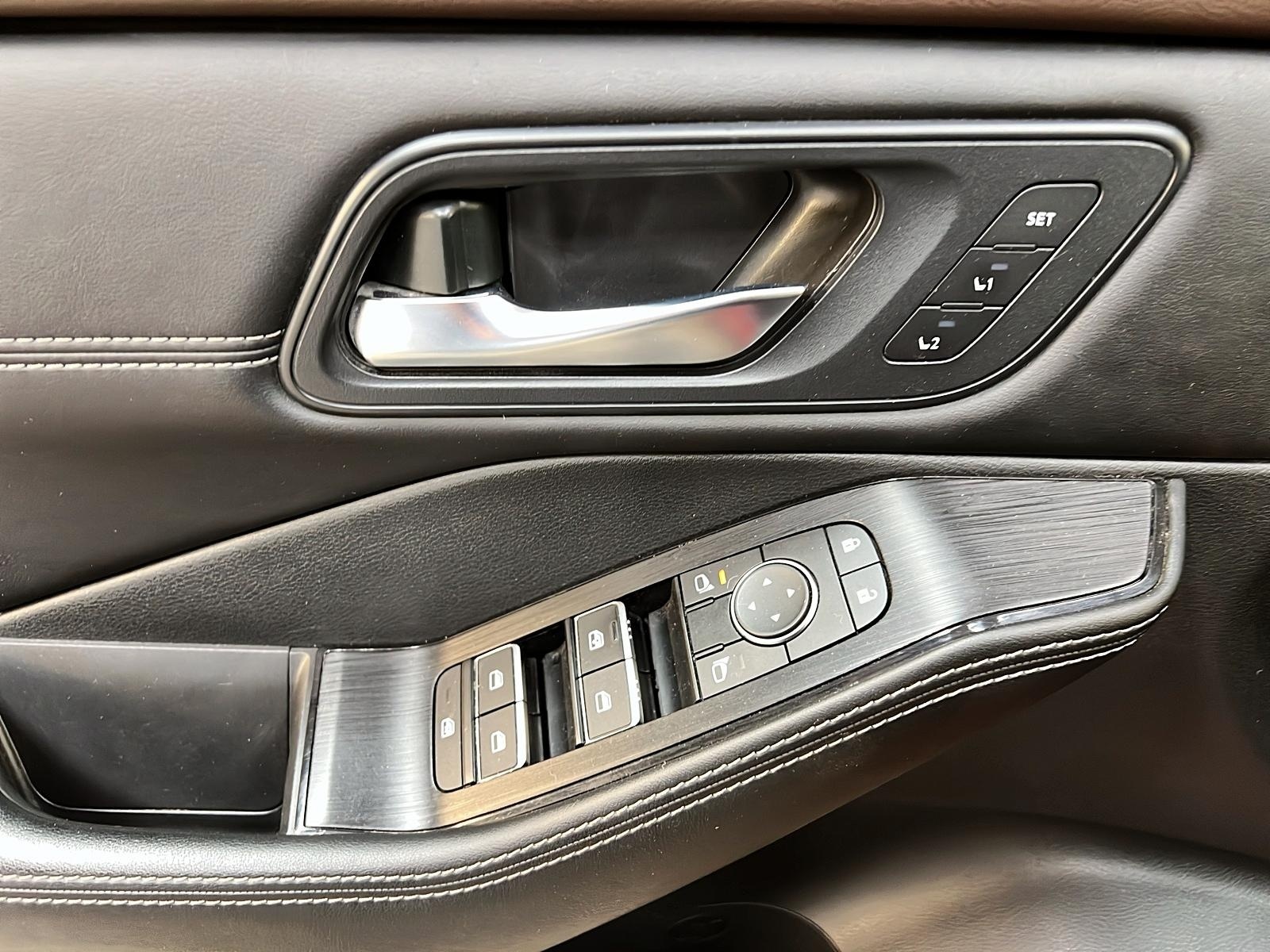 Nissan Rogue SL CUIR TOIT NAV 4RM 2023 - image #25