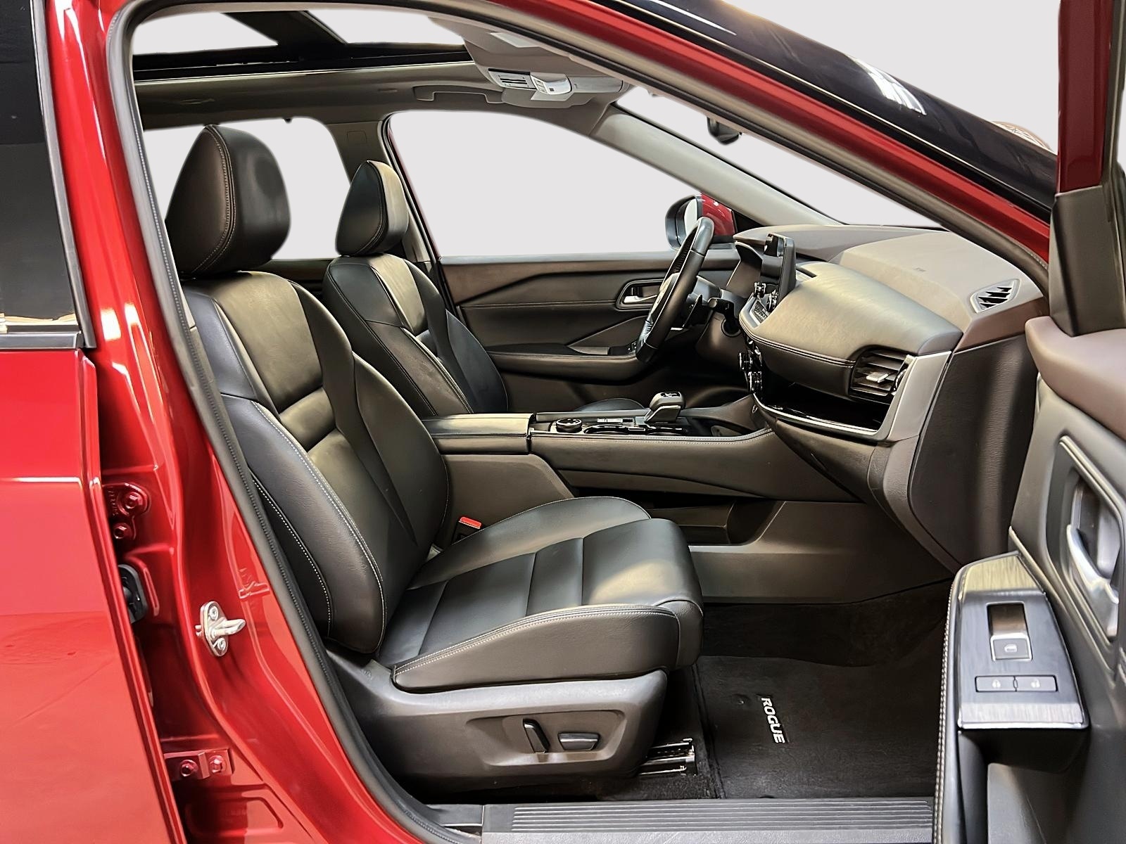 Nissan Rogue SL CUIR TOIT NAV 4RM 2023 - image #8