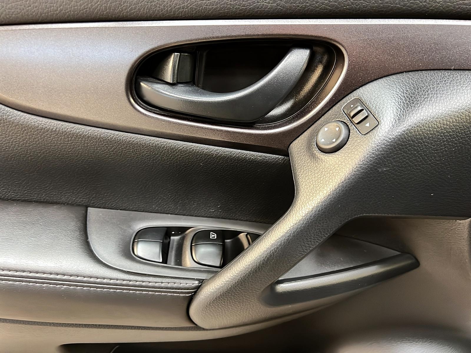 Nissan Qashqai S 2023 - image #21