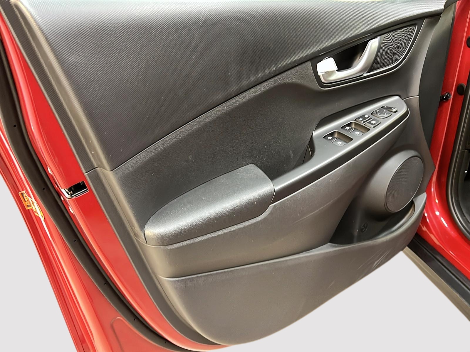 Hyundai Kona EV PREFERRED NAV 2023 - image #23