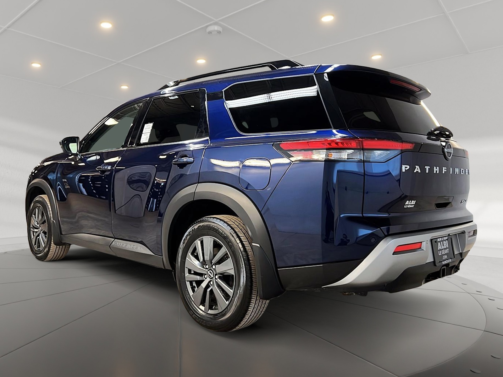 Nissan Pathfinder SV TOIT PANO 4RM 2024 - image #6