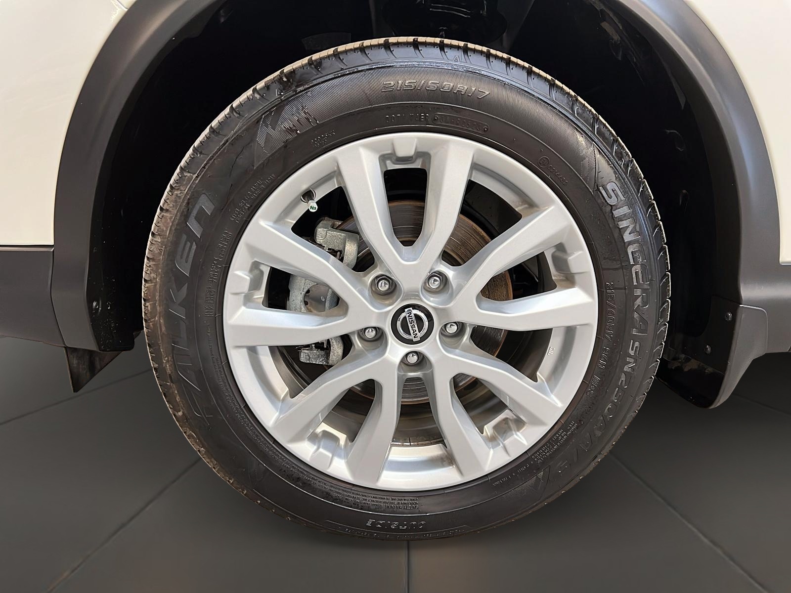 Nissan Qashqai SV TOIT 4RM 2023 - image #28