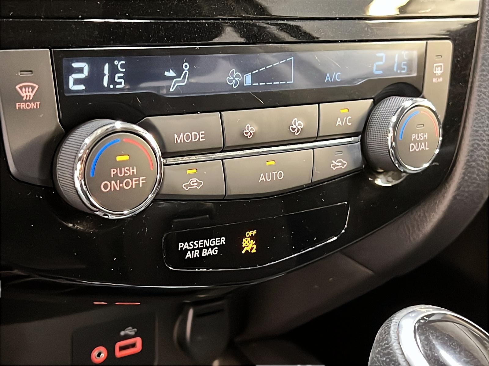 Nissan Qashqai SV TOIT 4RM 2023 - image #16