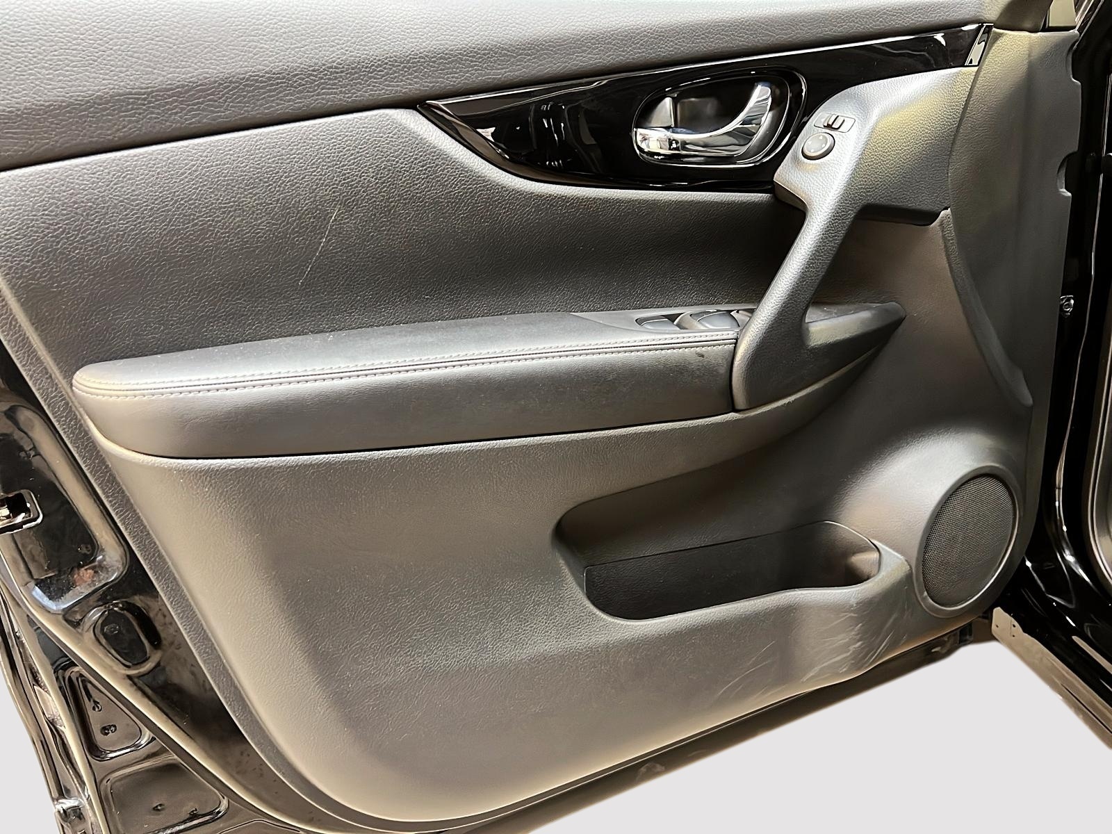 Nissan Qashqai 2023 - Image #24