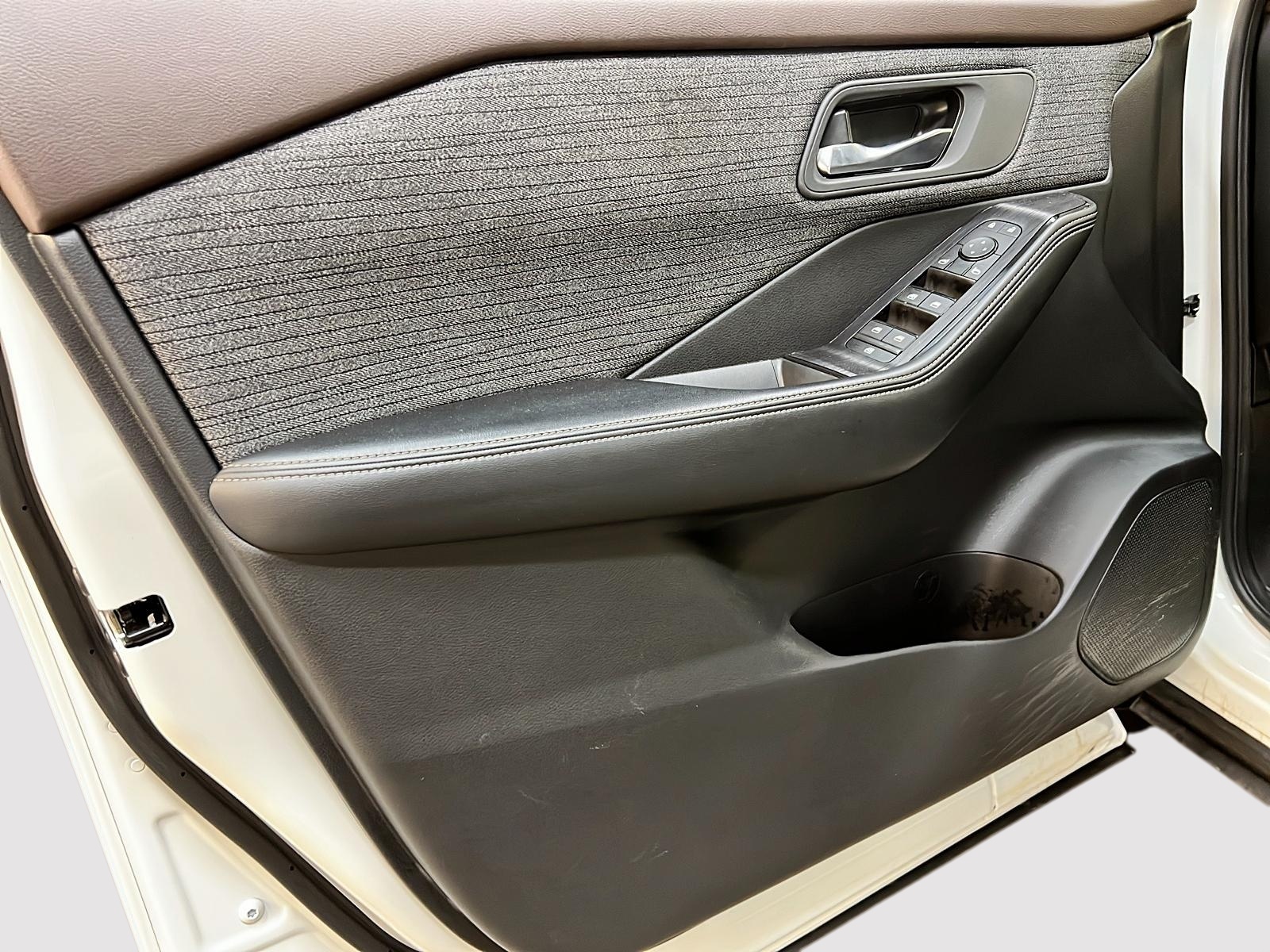 Nissan Rogue 2023 - Image #23