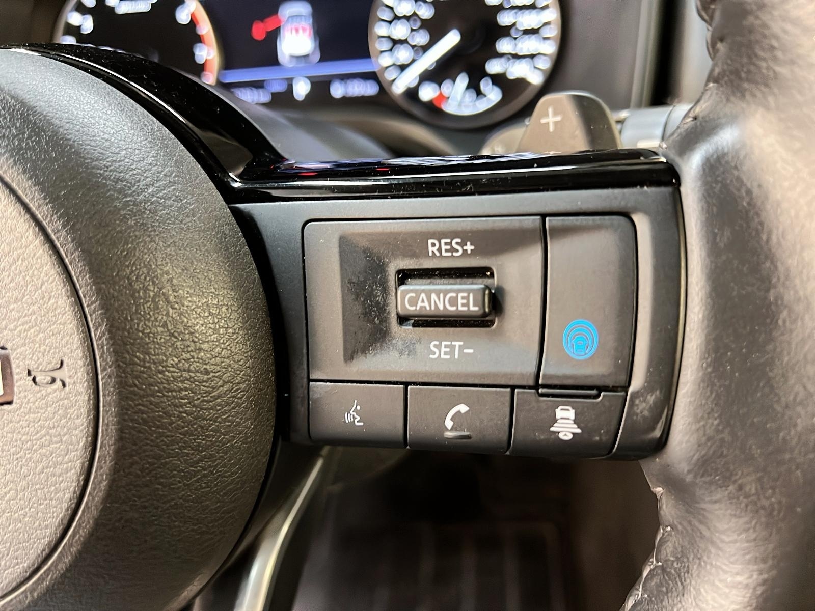 Nissan Rogue SV TOIT PANO 4RM 2023 - image #19