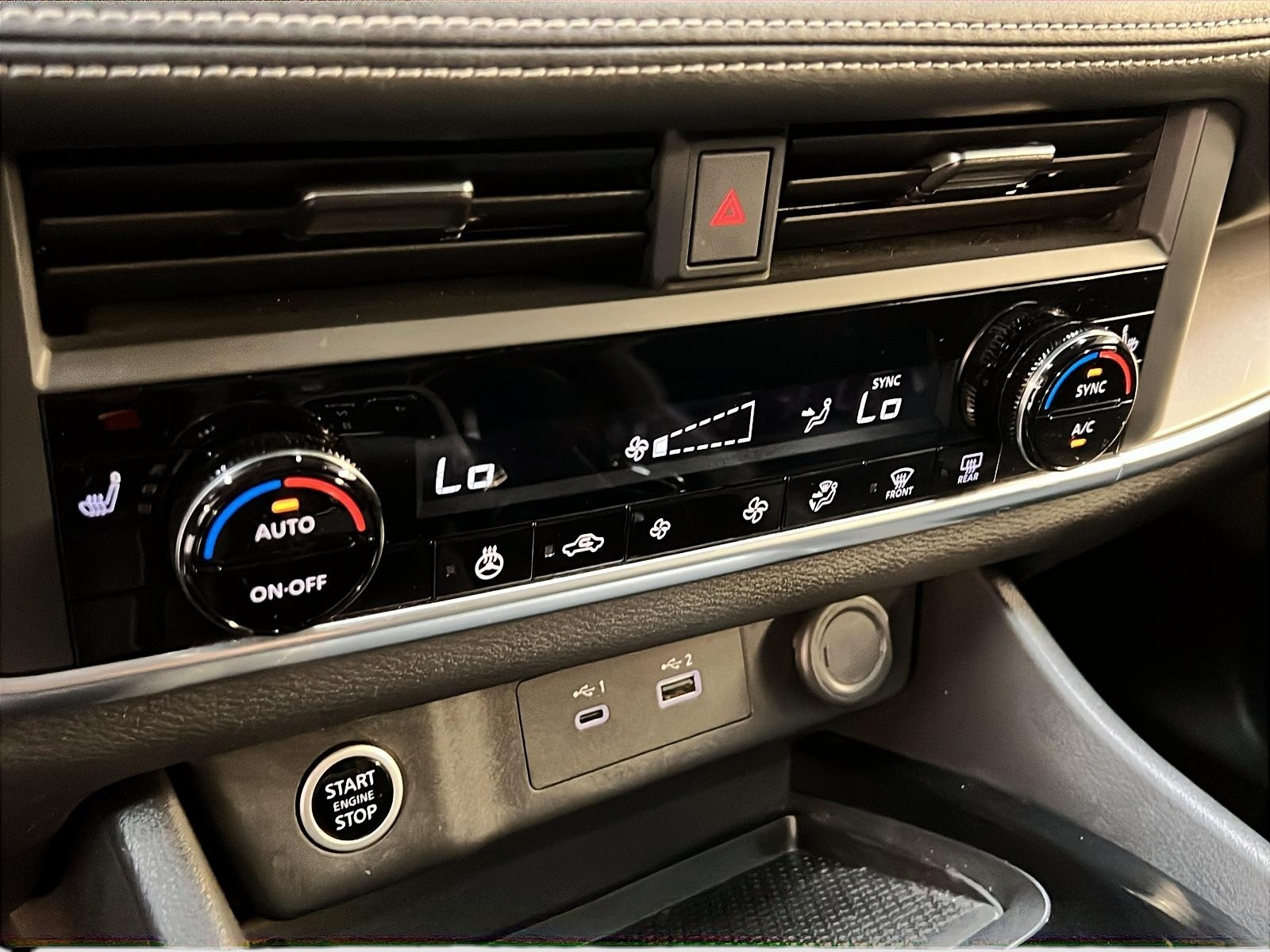 Nissan Rogue 2023 - Image #17