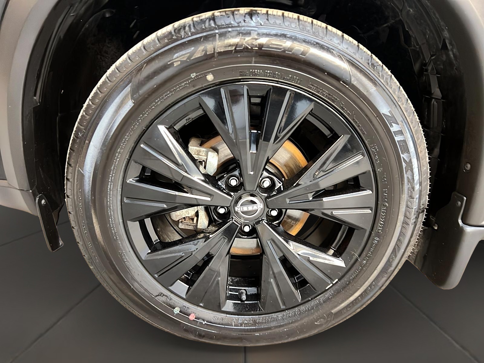 Nissan Rogue SV MIDNIGHT CUIR TOIT PANO 4RM 2023 - image #29