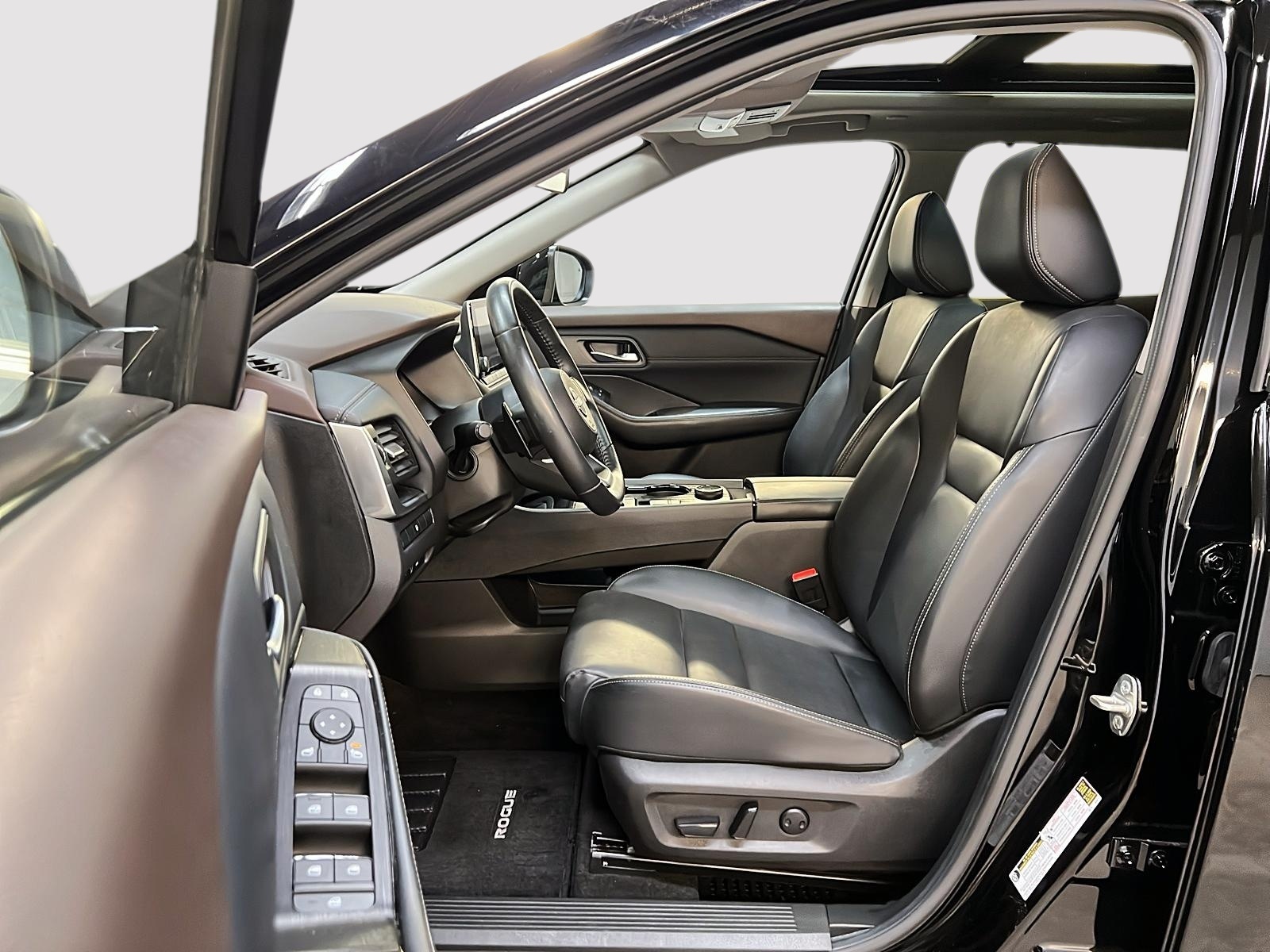 Nissan Rogue SV MIDNIGHT CUIR TOIT PANO 4RM 2023 - image #7