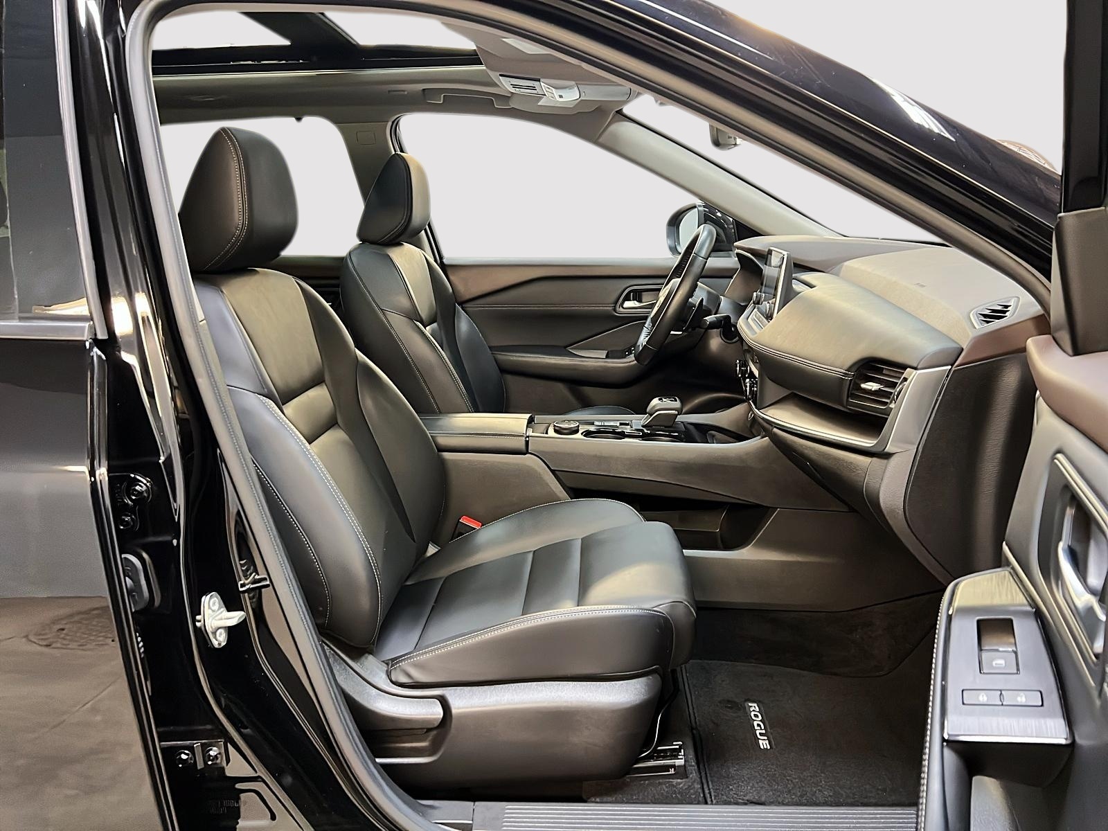 Nissan Rogue 2023 - Image #8