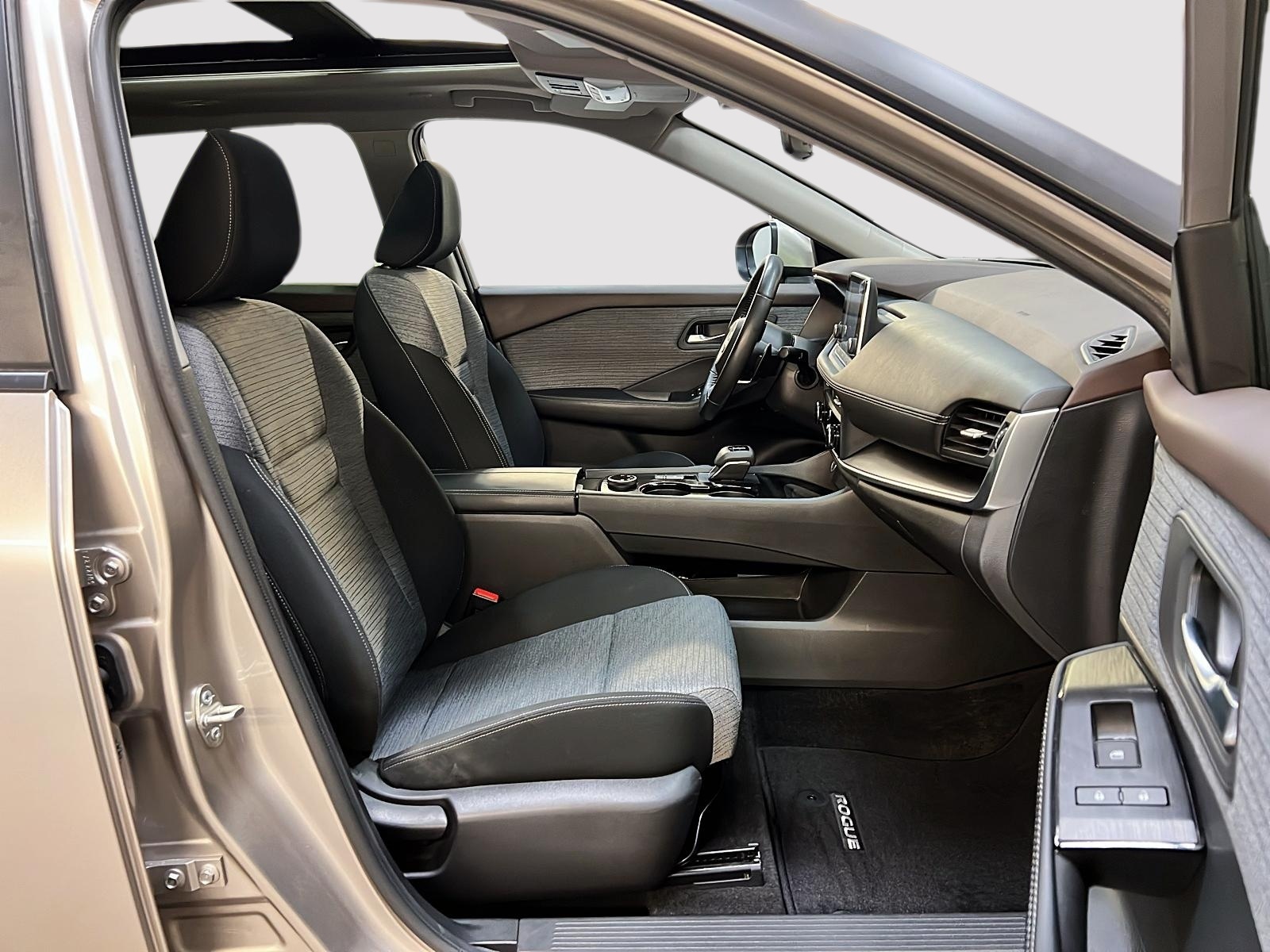 Nissan Rogue 2023 - Image #8